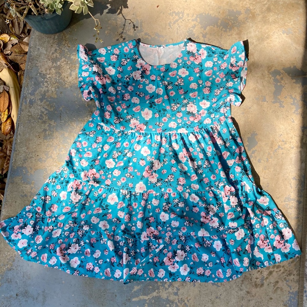 Ladies' Floral Ruffle Sleeve Tiered Dress
